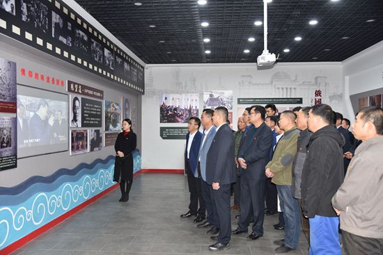 進(jìn)學(xué)堂 學(xué)黨章，守初心 擔(dān)使命——集團(tuán)黨總支開展黨員開放式組織生活19