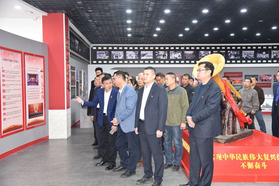 進(jìn)學(xué)堂 學(xué)黨章，守初心 擔(dān)使命——集團(tuán)黨總支開展黨員開放式組織生活19