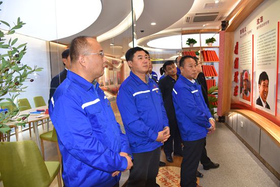 抓實(shí)主題教育 筑牢信仰之基 ——集團(tuán)機(jī)關(guān)黨支部、重山思沃瑞全體黨員走進(jìn)“初心學(xué)堂”參觀學(xué)習(xí)68