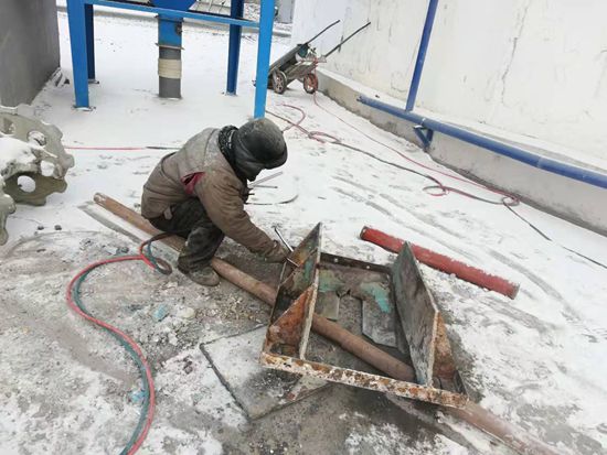 大修進(jìn)行時(shí)，這里有一群可愛(ài)的重山人.......（三）