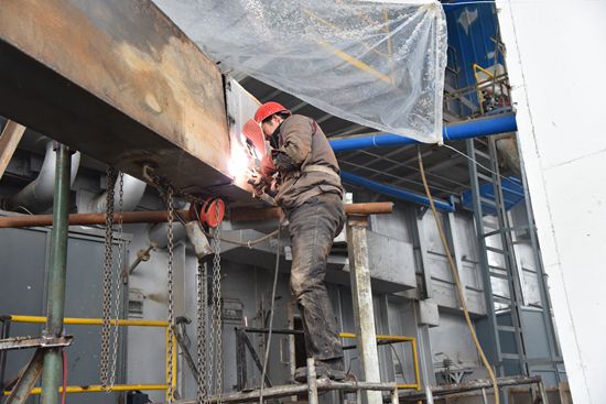 大修進(jìn)行時，這里有一群可愛的重山人......41