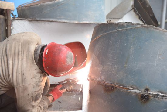 大修進(jìn)行時，這里有一群可愛的重山人......41