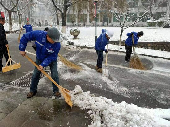 大修進(jìn)行時，這里有一群可愛的重山人......41