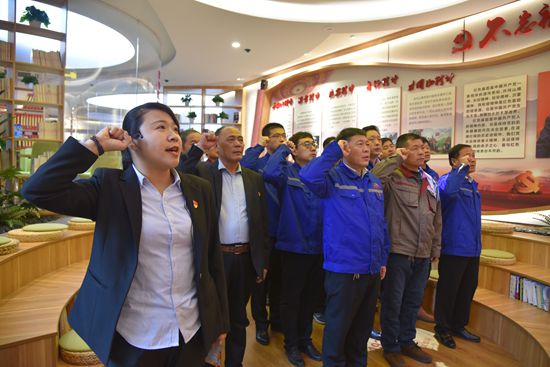 開展主題黨日活動 提升黨性修養(yǎng) ——魯中水泥、南韓學(xué)校黨支部黨員走進初心學(xué)堂64