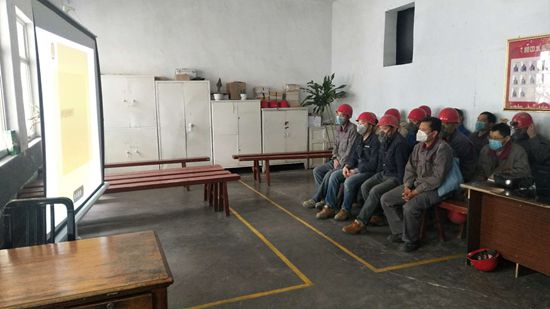 魯中水泥組織培訓(xùn)學(xué)習(xí)94