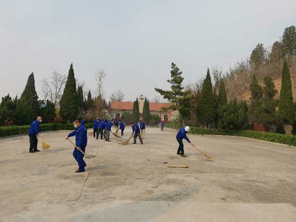 讓雷鋒精神成為黨員最美底色——魯中水泥、重山光電黨支部組織學雷鋒志愿活動87