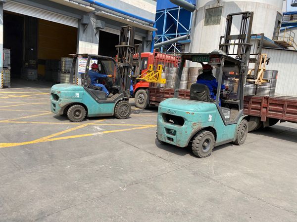 【重山人?重山事】平凡中那抹絢麗的色彩 ——記重山思沃瑞叉車司機劉成國1