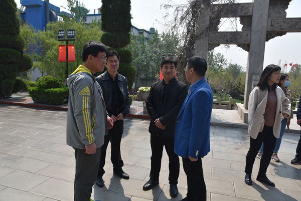 淄川區(qū)黨建工作實(shí)訓(xùn)班到集團(tuán)參觀學(xué)習(xí)30