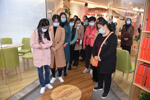 淄川區(qū)黨建工作實(shí)訓(xùn)班到集團(tuán)參觀學(xué)習(xí)30