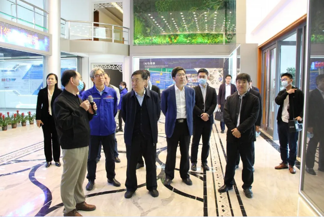 市政協(xié)主席叢錫鋼到重山集團調(diào)研16