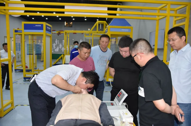 河南三門峽應(yīng)急管理局到集團參觀學(xué)習(xí)85