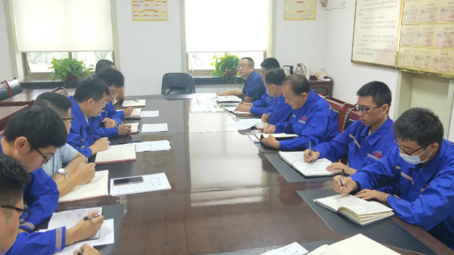 集團(tuán)召開生產(chǎn)工作推進(jìn)會57