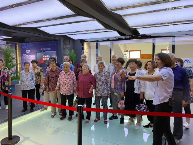 集團(tuán)“企業(yè)開放日”如火如荼進(jìn)行中14