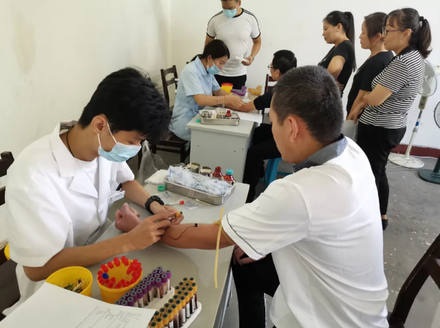 集團(tuán)公司組織職業(yè)健康體檢97