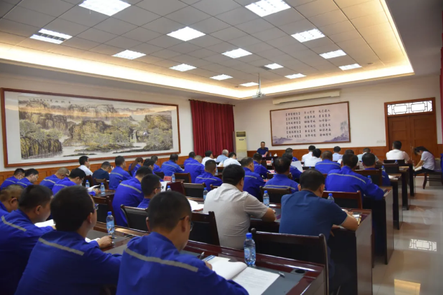 集團公司組織集體學習 ——王會強副總談新舊版《通用硅酸鹽水泥》標準74