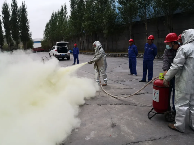 魯蒙水泥開展綜合應(yīng)急演練16