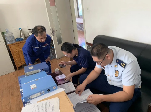 區(qū)消防大隊到魯中水泥開展消防執(zhí)法檢查63