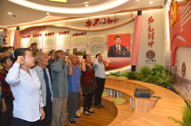 守初心  擔(dān)使命 為民服務(wù)不止步       —昆侖鎮(zhèn)小范村黨支部到重山集團(tuán)開展開放式組織生活35