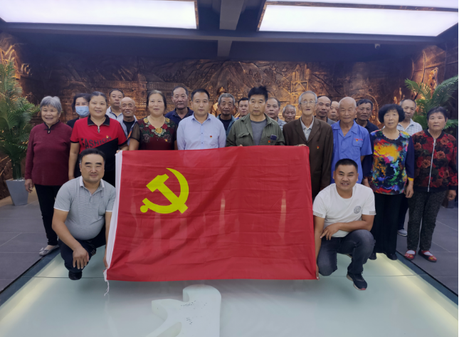 守初心  擔(dān)使命 為民服務(wù)不止步       —昆侖鎮(zhèn)小范村黨支部到重山集團(tuán)開展開放式組織生活35