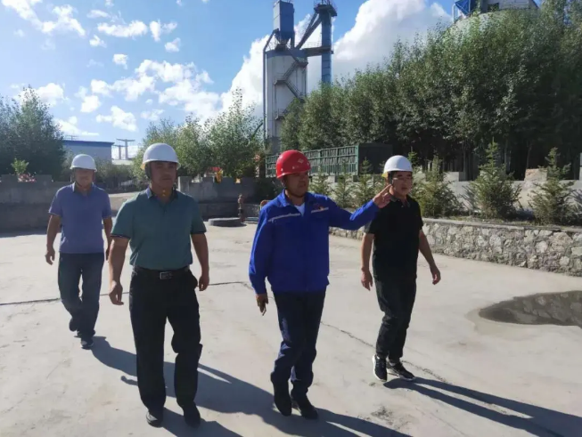 重山人·重山事︱有一種信仰叫“忠誠” 有一種信念叫“責(zé)任”——記魯蒙水泥銷售部經(jīng)理崔亦濱28