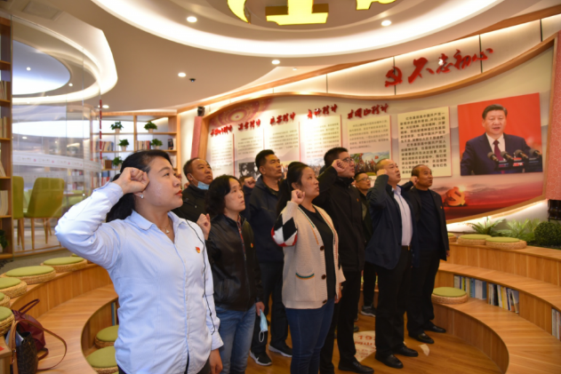 踐行初心使命 服務(wù)淄川發(fā)展——淄川區(qū)服務(wù)業(yè)發(fā)展服務(wù)中心黨支部走進(jìn)重山集團(tuán)46