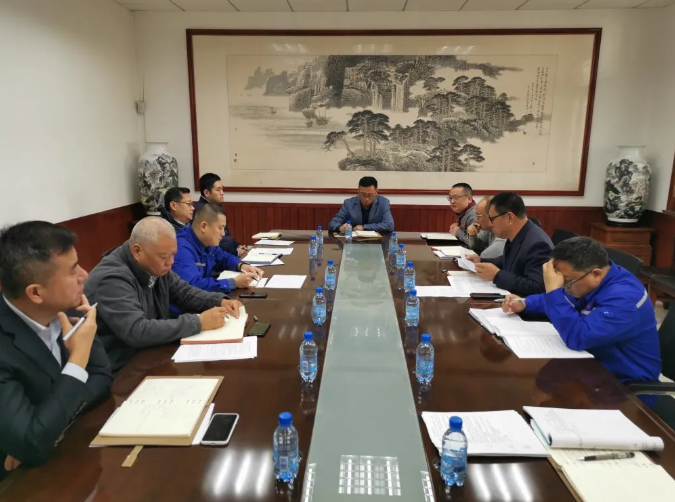 集團(tuán)召開(kāi)月度工作會(huì)議65