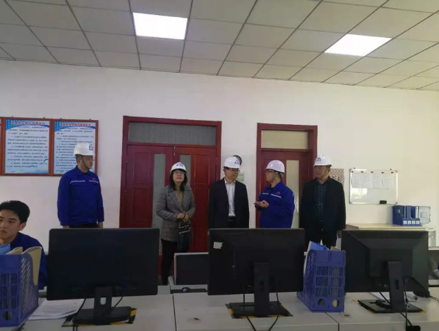 區(qū)工信局對魯中水泥智慧工廠建設(shè)進(jìn)行核查58