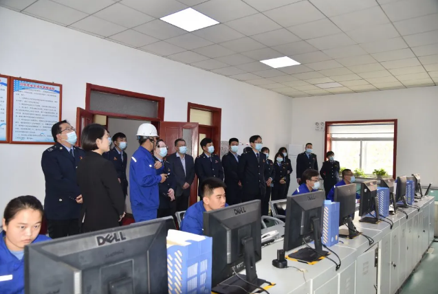 不忘初心 牢記宗旨—— 淄川區(qū)稅務(wù)局組織黨員到重山集團開展開放式組織生活84