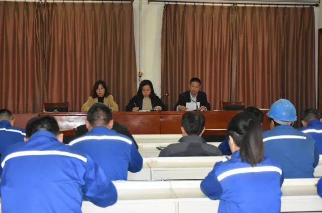 南韓村黨支部、南韓化工黨支部 召開接收正式黨員大會73