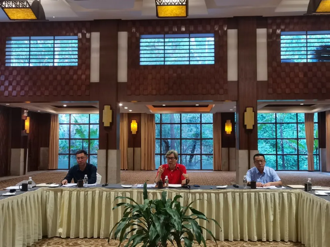 集團(tuán)召開(kāi)2020年工作交流會(huì)68