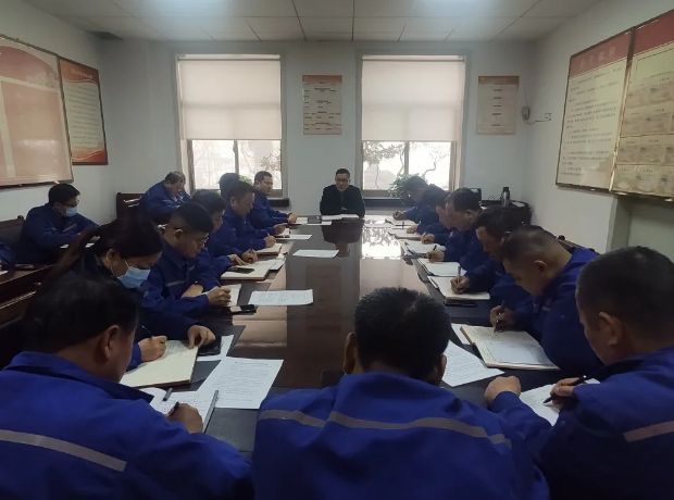 魯中水泥召開工作會議69