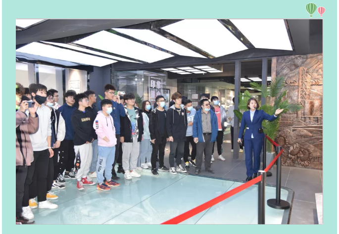 濟(jì)南大學(xué)到重山集團(tuán)開(kāi)展認(rèn)知實(shí)習(xí)活動(dòng)64