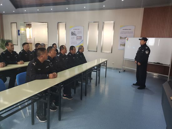 總務(wù)處開展安保人員技能培訓(xùn)